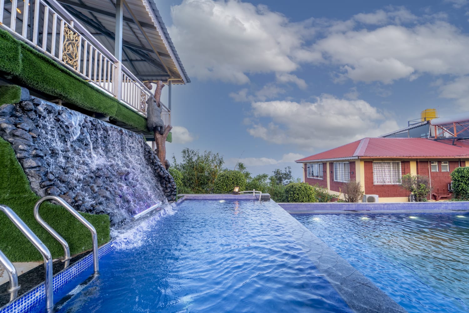 Phoenix Villa