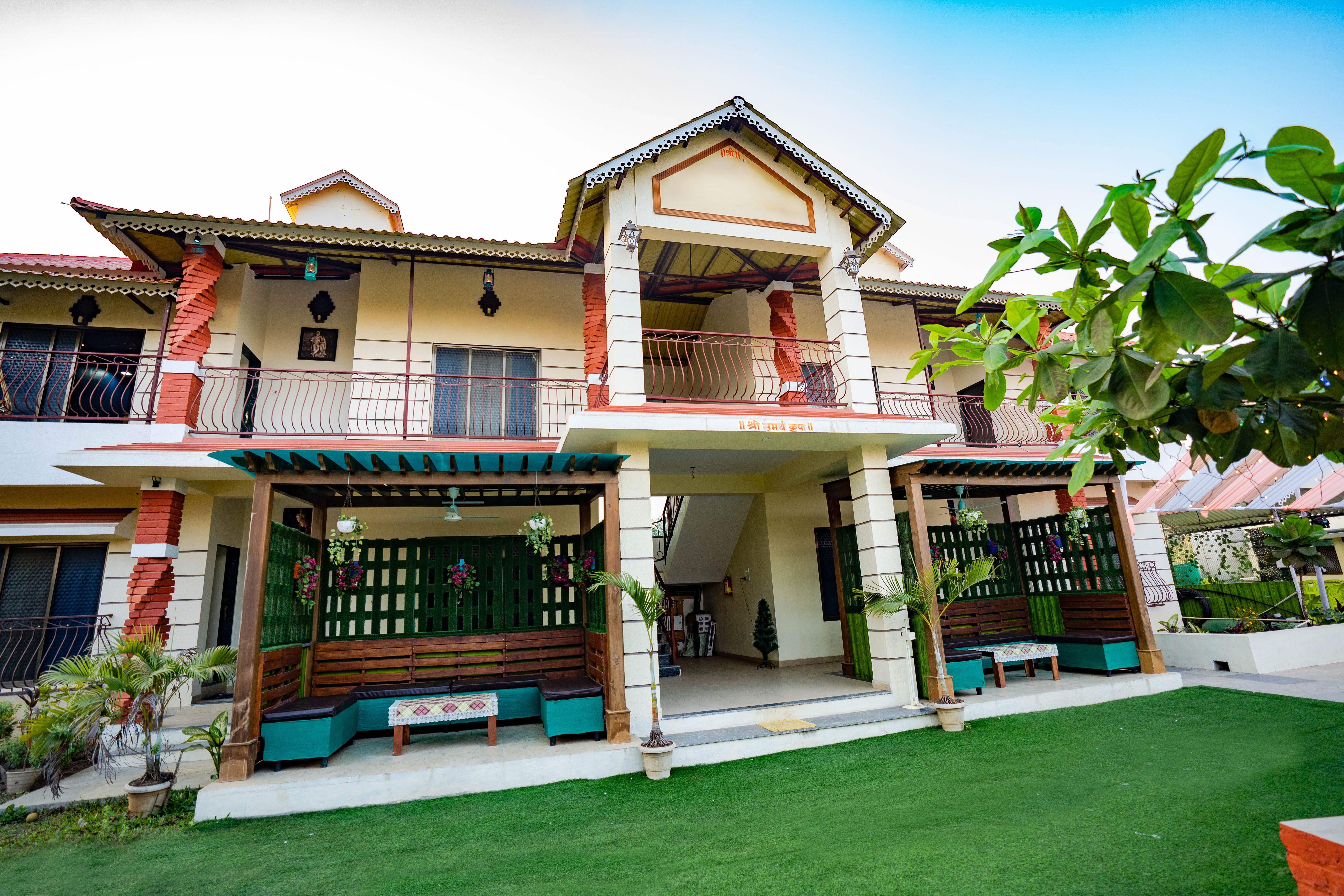 Mathura Resort 8 Rooms